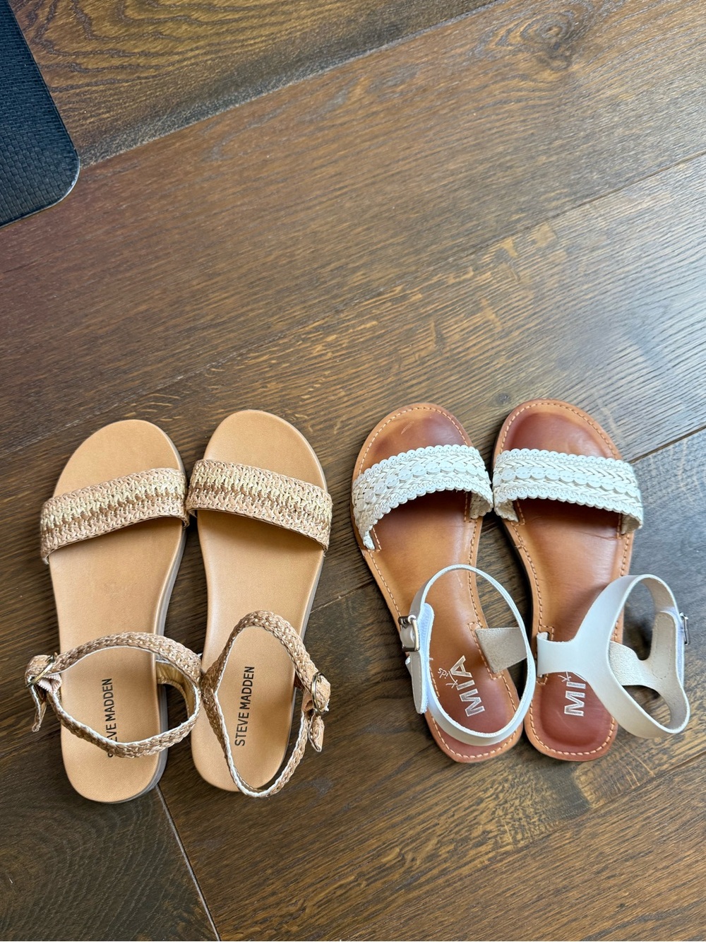 Girls sandals
